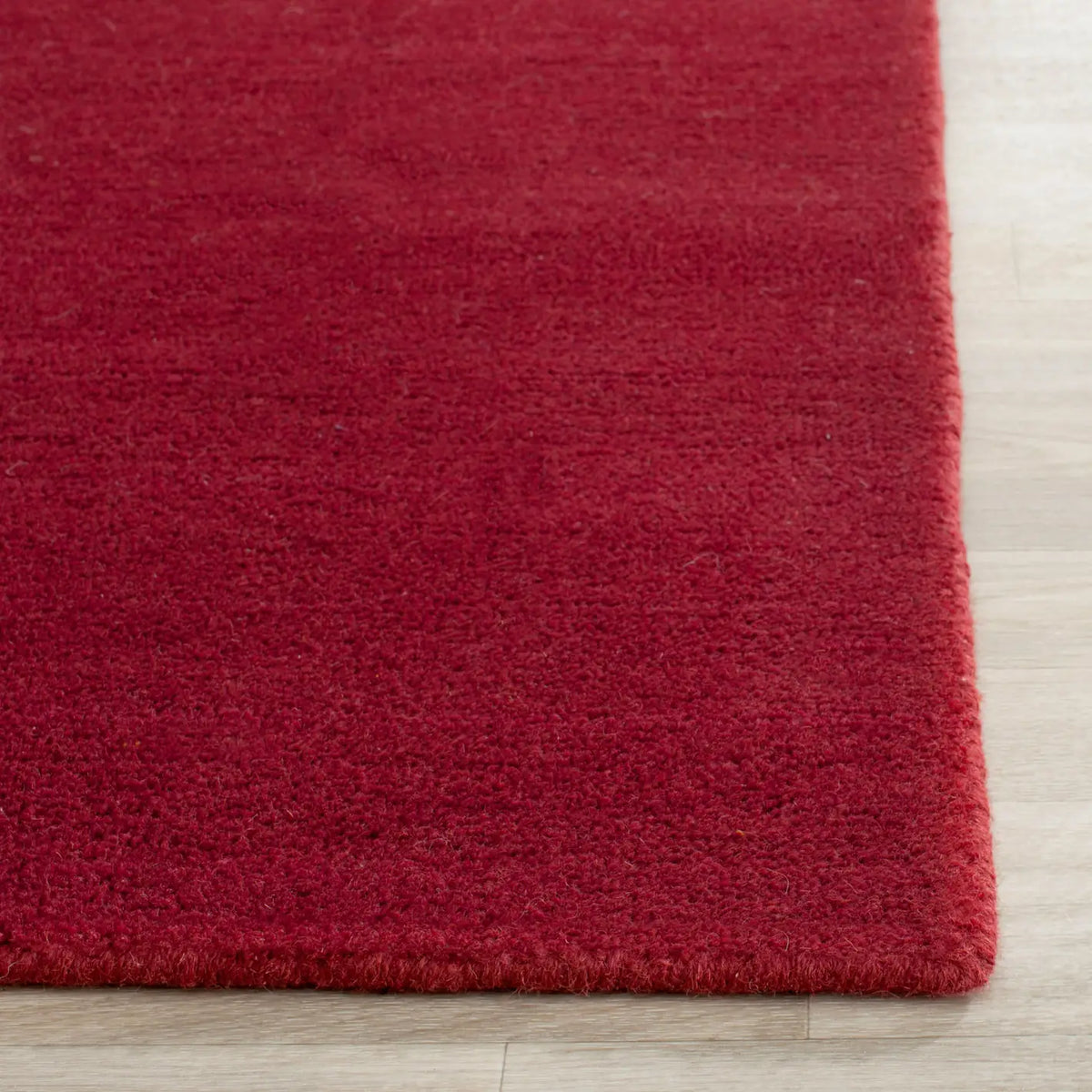 Safavieh Himalaya 2'-3" x 10'-0" Rug in Red