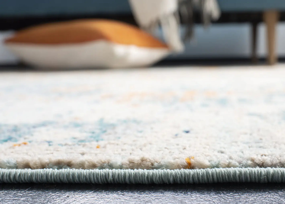 Safavieh Madison 4'-0" x 6'-0" Rug in Light Blue / Beige