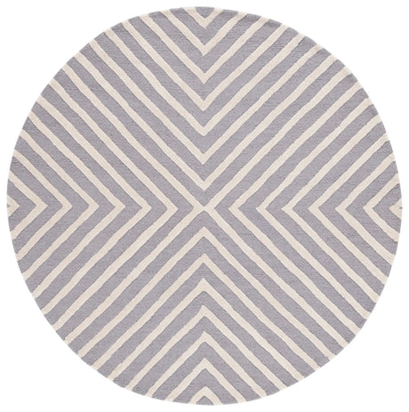 Safavieh Cambridge 6'-0" x 6'-0" Rug in Silver / Ivory