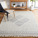 Safavieh Marbella 4'-0" x 6'-0" Rug in Ivory / Black