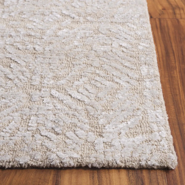 Safavieh Glamour 4'-0" x 6'-0" Rug in Beige / Ivory