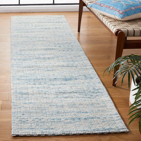 Safavieh Marbella 2'-3" x 8'-0" Rug in Blue / Ivory
