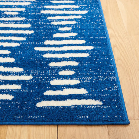 Safavieh Tulum 4'-5" x 6'-5" Rug in Navy / Ivory