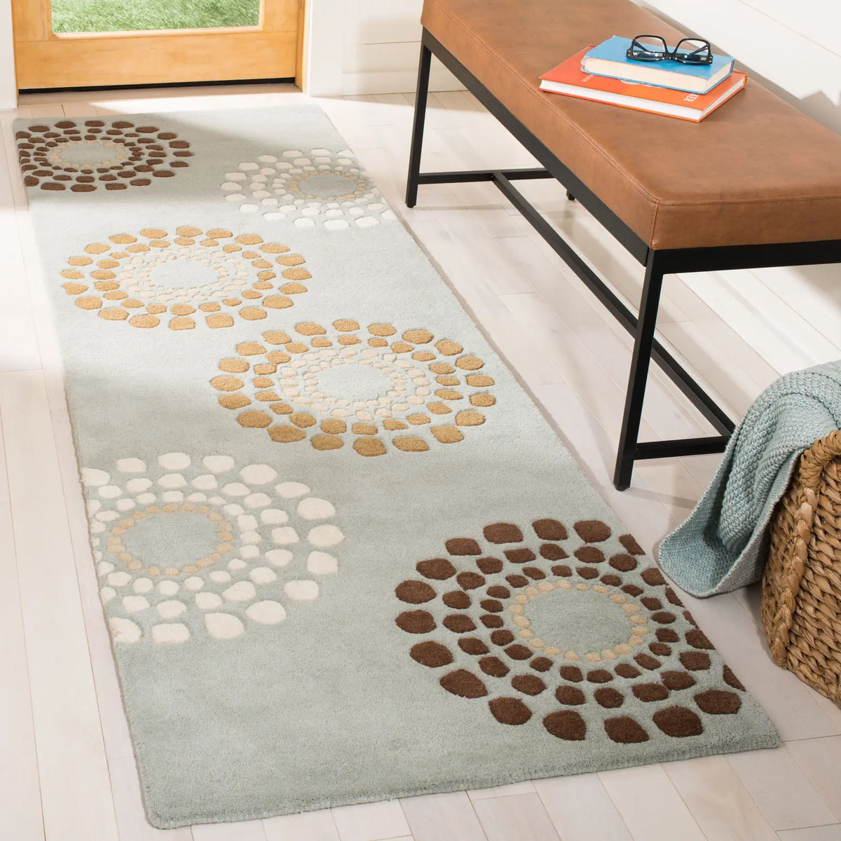 Safavieh Soho 2'-6" x 8'-0" Rug in Blue / Multi