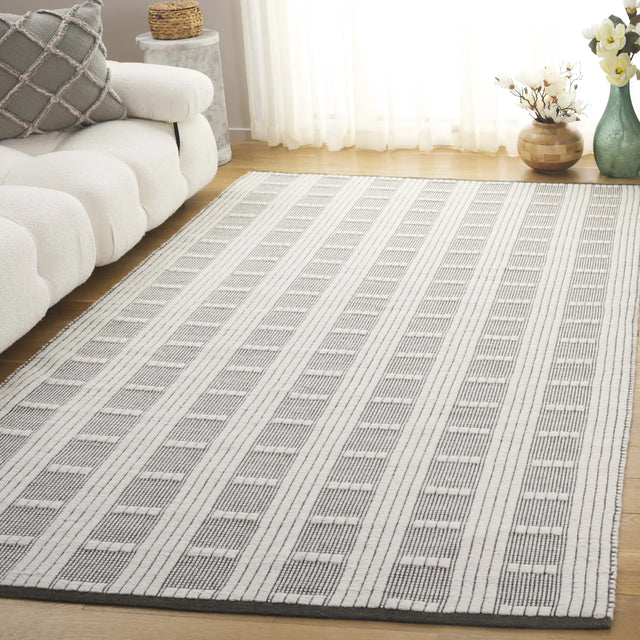 Safavieh Vermont 4'-0" x 6'-0" Rug in Olive / Ivory