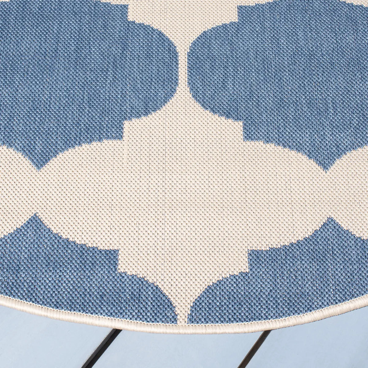 Safavieh Courtyard 5'-3" x 5'-3" Rug in Beige / Blue