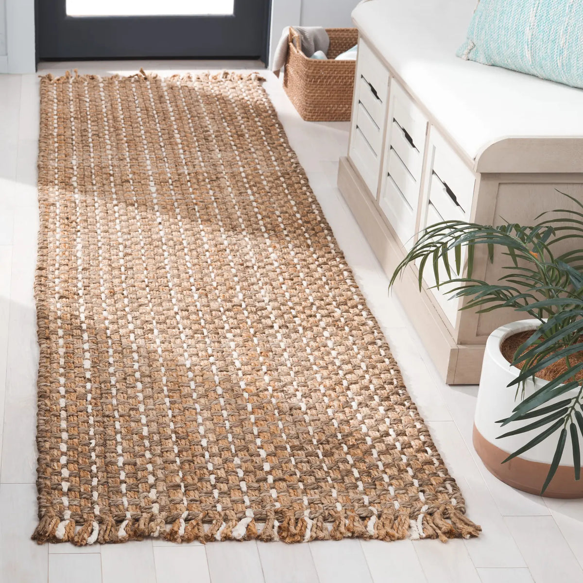 Safavieh Natural Fiber 2'-3" x 8'-0" Rug in Natural / Ivory