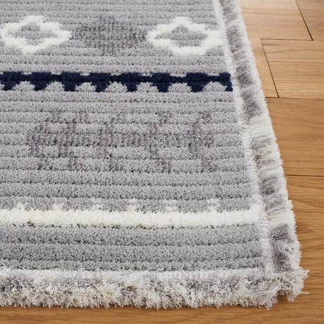 Safavieh Marrakesh 4'-0" x 6'-0" Rug in Grey / Navy