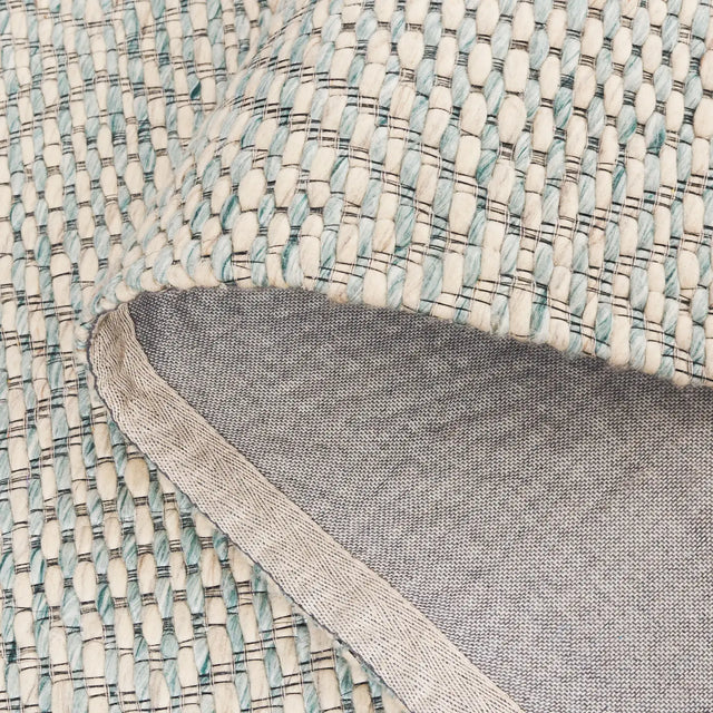 Safavieh Marbella 4'-0" x 6'-0" Rug in Aqua / Ivory