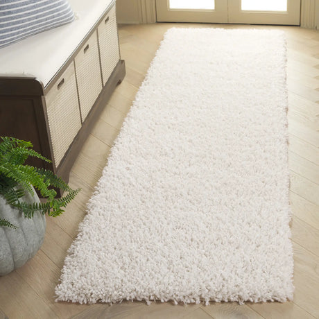 Safavieh Shag 2'-3" x 12'-0" Rug in White