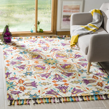 Safavieh Aspen 4'-0" x 6'-0" Rug in Ivory / Purple