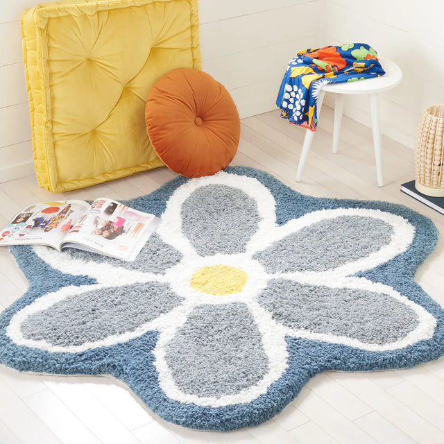 Safavieh Novelty 5'-0" x 5'-0" Rug in Ivory / Blue