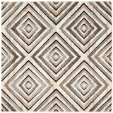 Safavieh Amsterdam 5'-1" x 5'-1" Rug in Cream / Beige