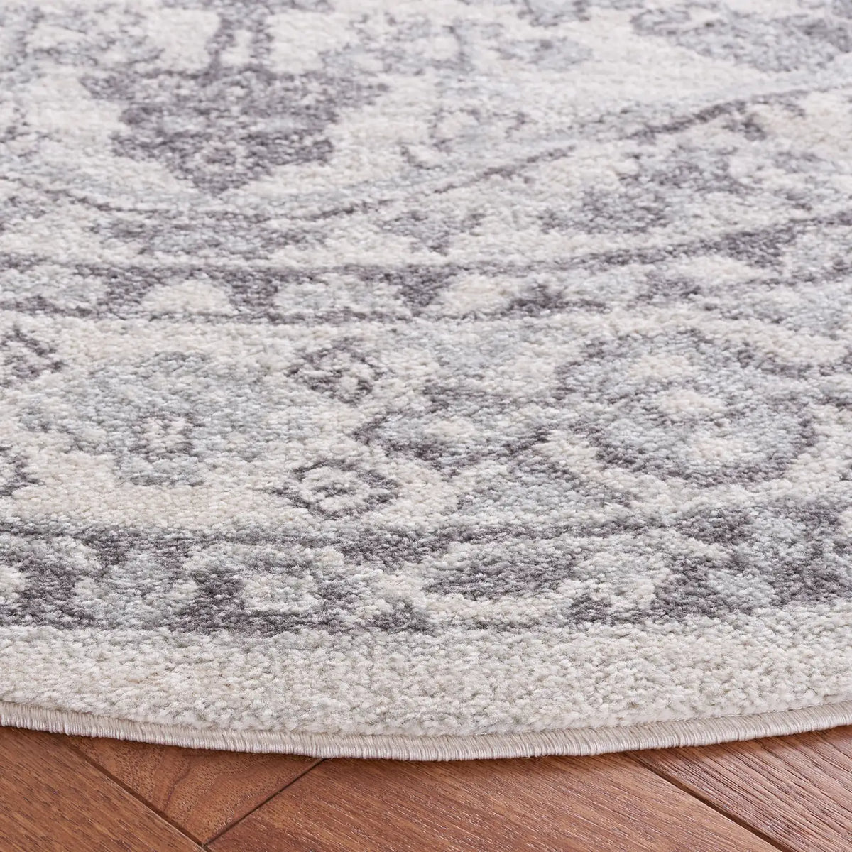 Safavieh Tulum 6'-7" x 6'-7" Rug in Ivory / Grey