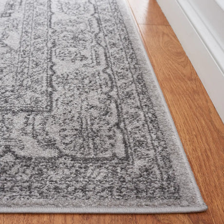 Safavieh Adirondack 4'-0" x 6'-0" Rug in Light Grey / Dark Grey