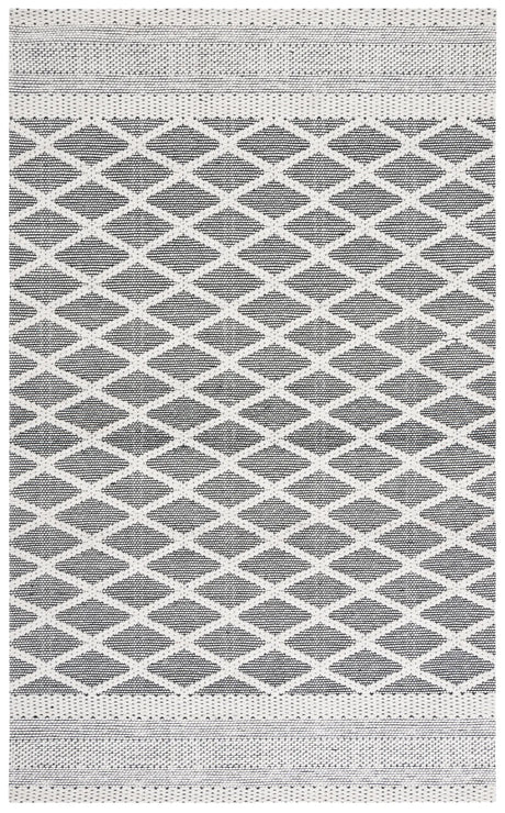 Safavieh Marbella 4'-0" x 6'-0" Rug in Ivory / Black