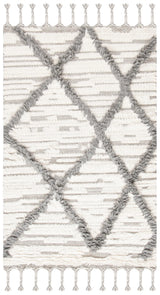Safavieh Kenya 3'-0" x 5'-0" Rug in Ivory / Grey