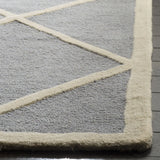 Safavieh Cambridge 5'-0" x 8'-0" Rug in Silver / Ivory
