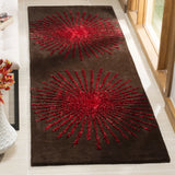 Safavieh Soho 2'-6" x 10'-0" Rug in Brown / Red