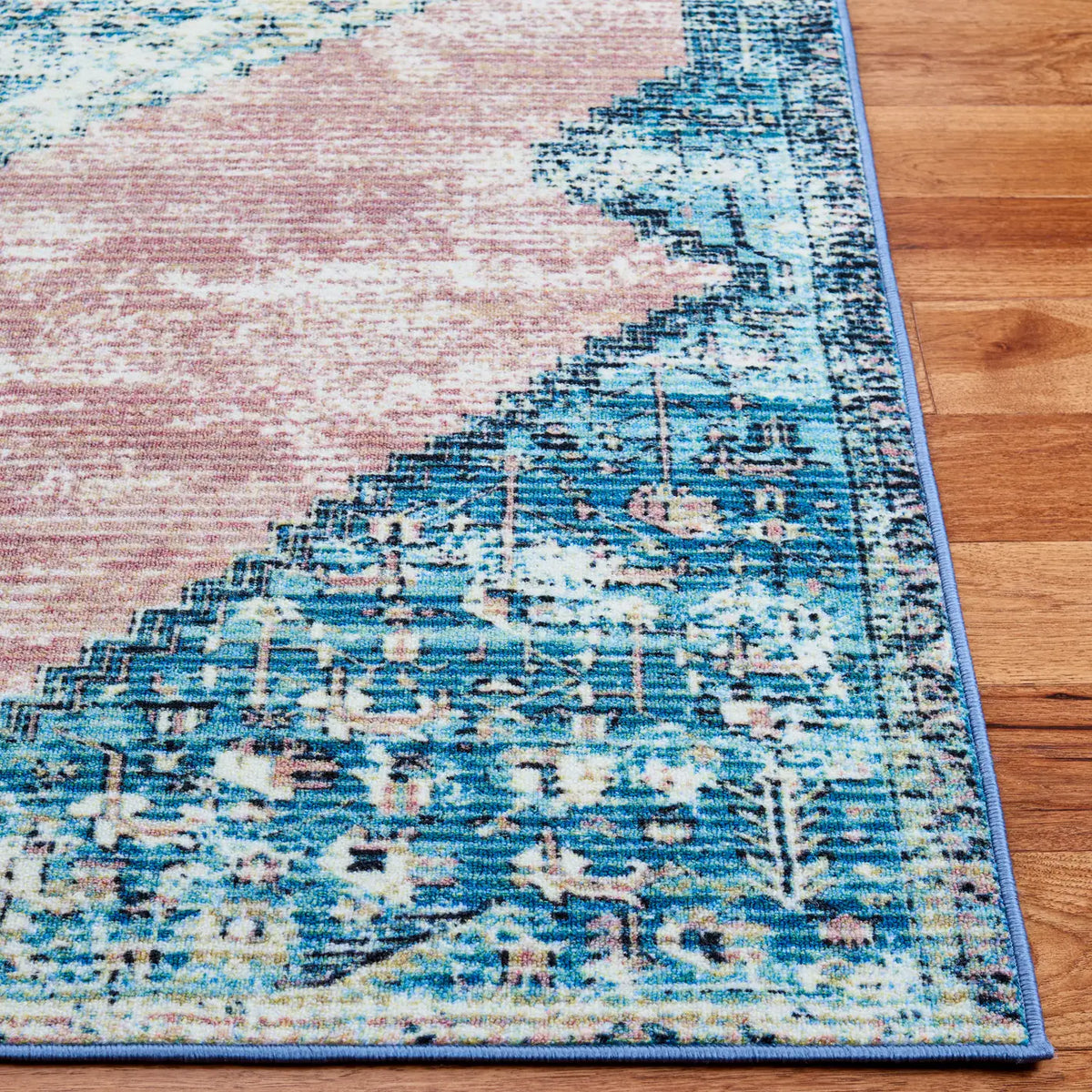 Safavieh Journey 4'-4" x 6'-0" Rug in Blue / Pink