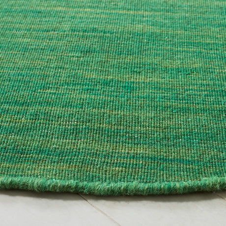 Safavieh Kilim 6'-0" x 6'-0" Rug in Green