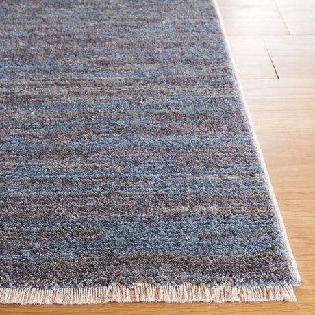 Safavieh Lasa 4'-0" x 6'-0" Rug in Blue / Grey