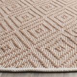 Safavieh Montauk 8'-0" x 10'-0" Rug in Beige / Ivory