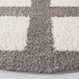 Safavieh Norway 6'-7" x 6'-7" Rug in Grey / Ivory