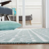 Safavieh Dhurries 5'-0" x 8'-0" Rug in Blue / Ivory