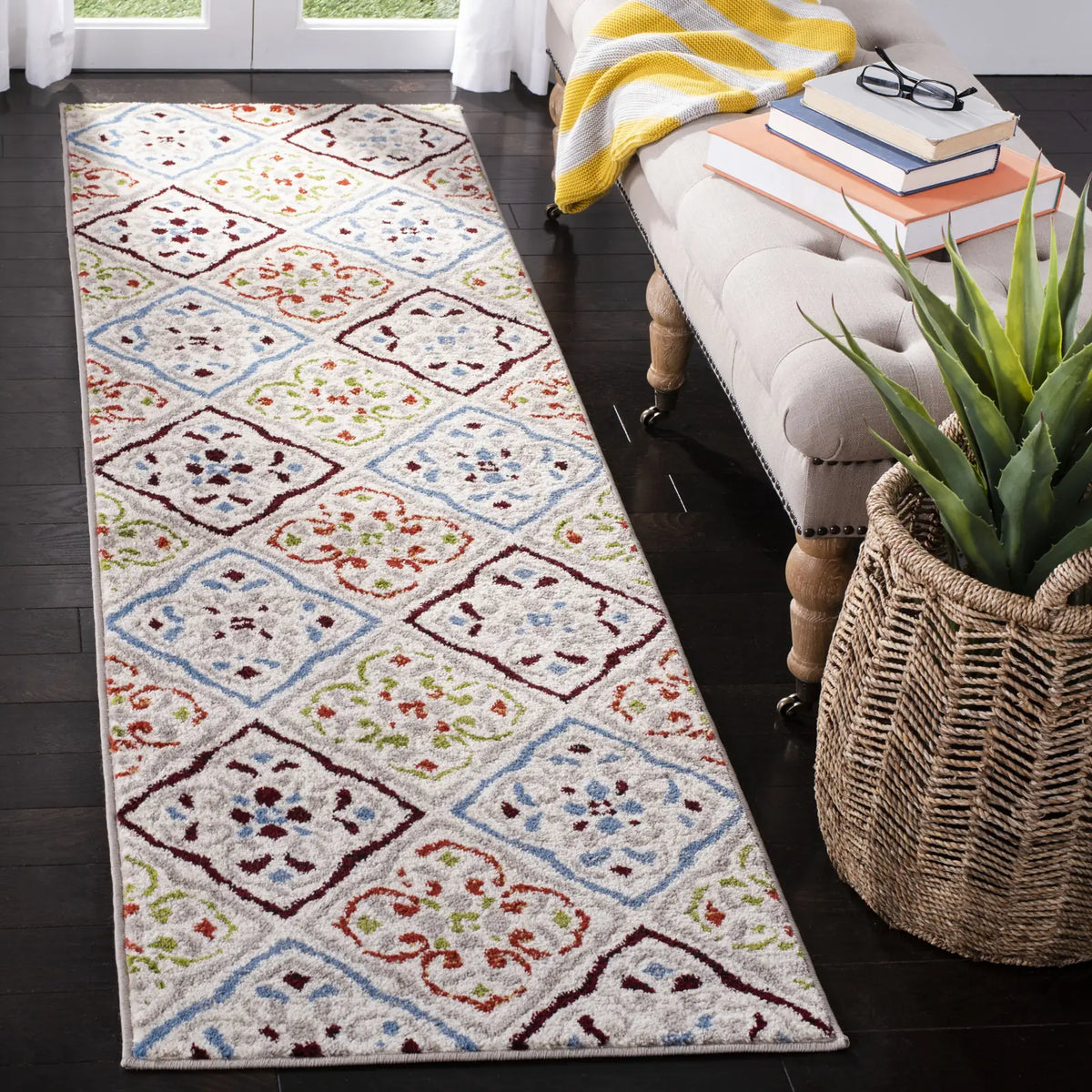 Safavieh Sagamore 2'-3" x 8'-0" Rug in Light Grey / Terracotta