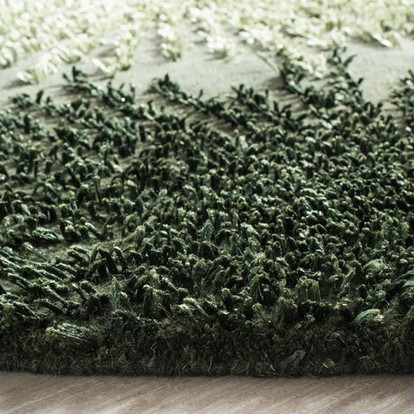 Safavieh Soho 6'-0" x 6'-0" Rug in Green / Multi