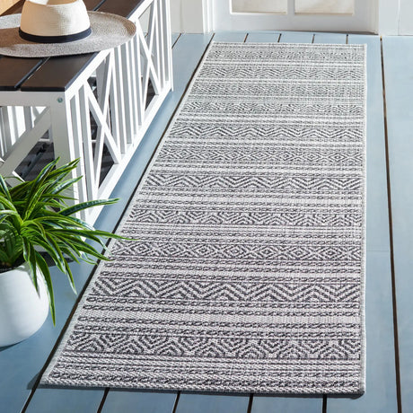 Safavieh Courtyard 2'-3" x 10'-0" Rug in Black / Grey