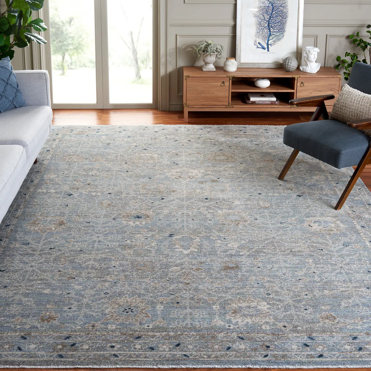 Safavieh Antique Patina 10'-0" x 12'-9" Rug in Blue / Ivory