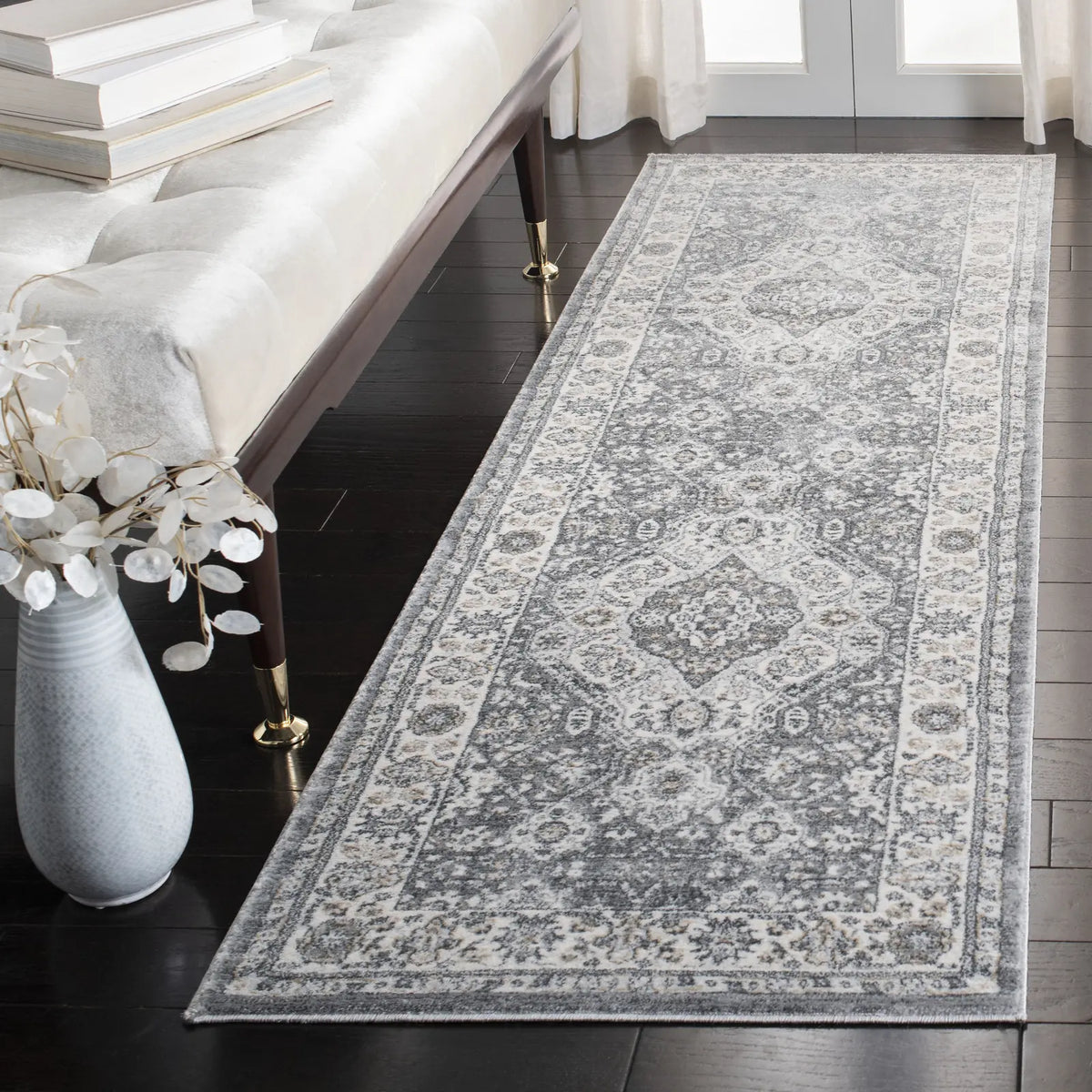 Safavieh Isabella 2'-2" x 11'-0" Rug in Grey / Cream