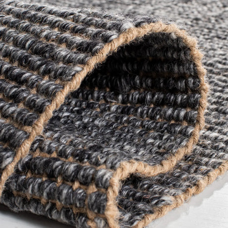 Safavieh Natural Fiber 4'-0" x 6'-0" Rug in Charcoal / Natural