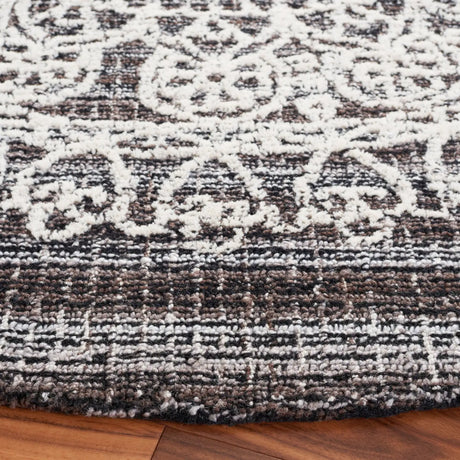 Safavieh Ebony 6'-0" x 6'-0" Rug in Brown / Ivory