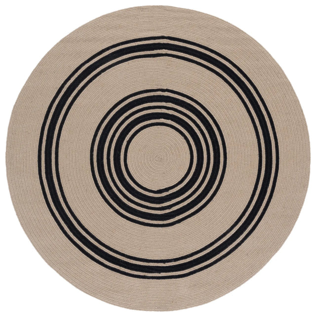 Safavieh Braided 800 5'-0" x 5'-0" Rug in Natural / Black