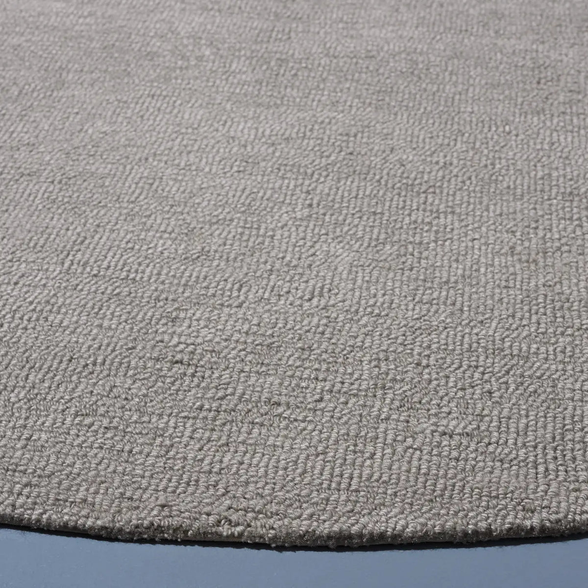 Safavieh Outdoor Micro-Loop 6'-0" x 6'-0" Rug in Grey