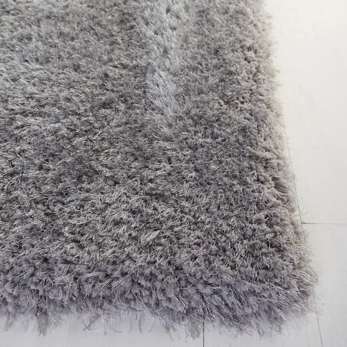 Safavieh Luxe Shag 4'-0" x 6'-0" Rug in Grey