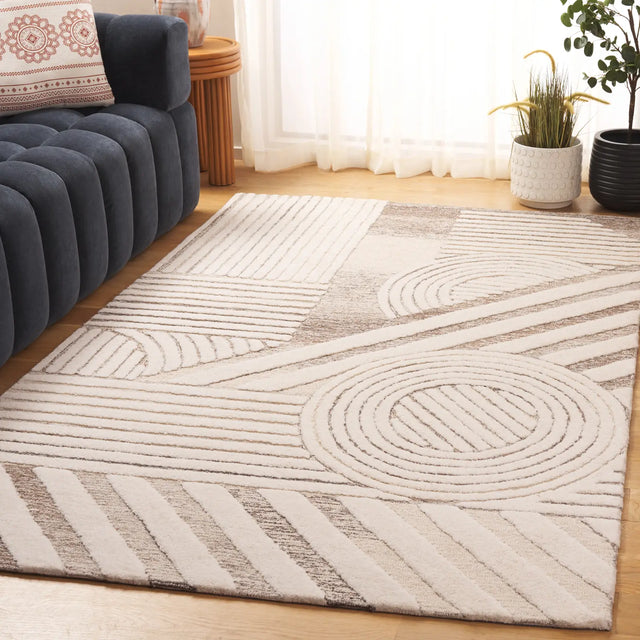 Safavieh Ebony 4'-0" x 6'-0" Rug in Ivory / Brown
