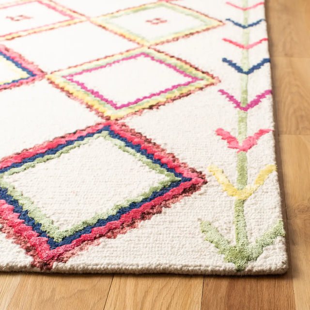 Safavieh Bellagio 4'-0" x 6'-0" Rug in Ivory / Multi