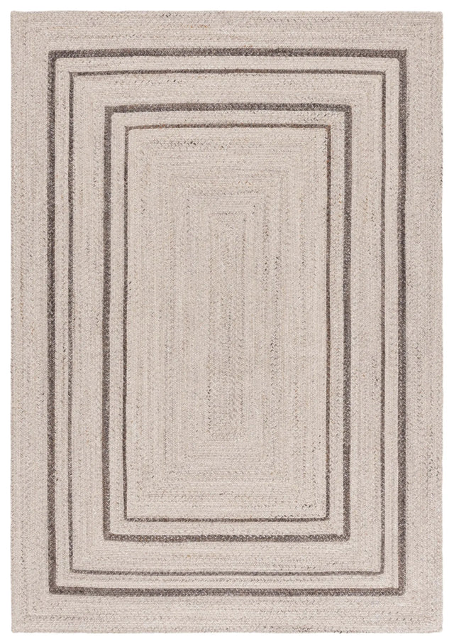 Safavieh Braided 4'-0" x 6'-0" Rug in Beige / Brown