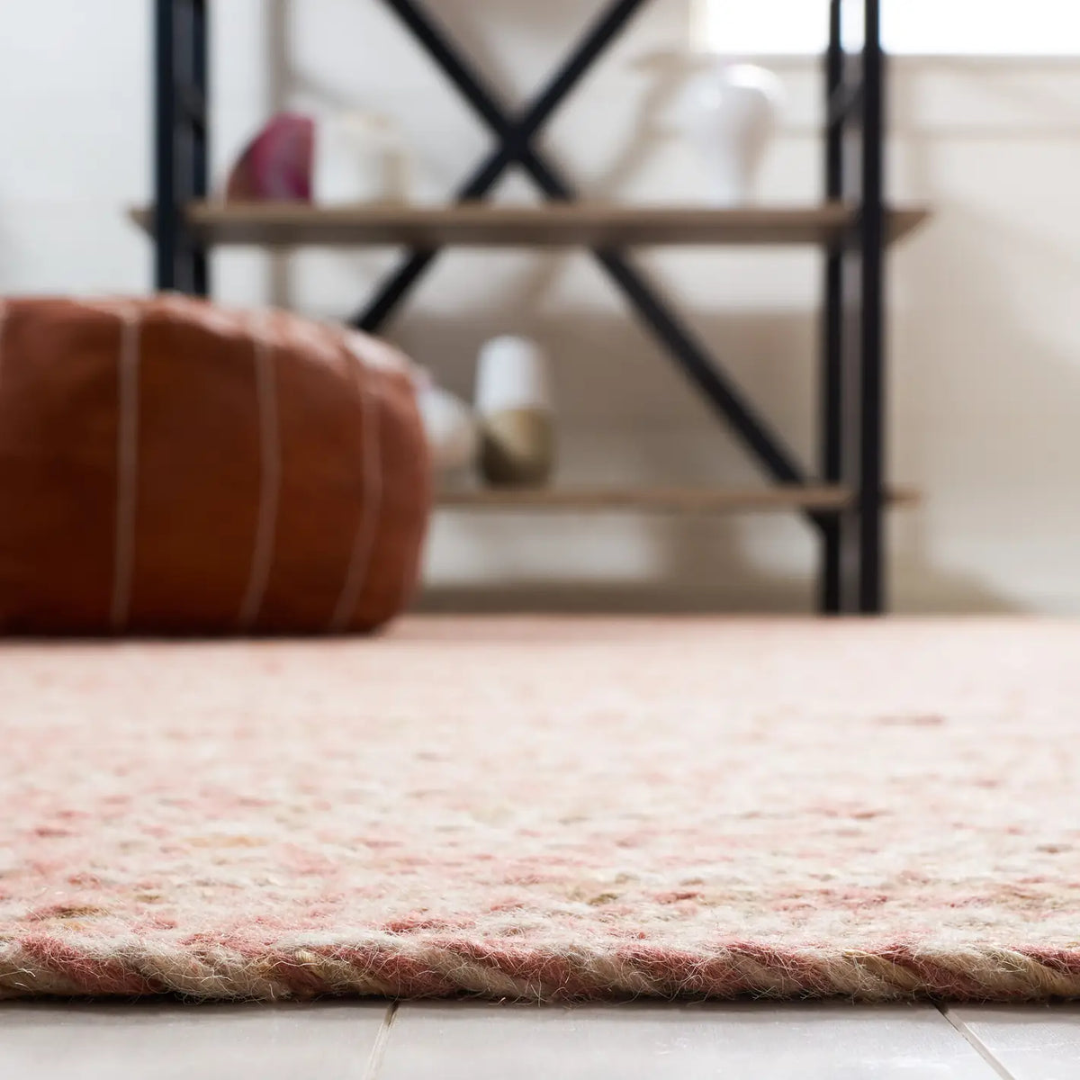 Safavieh Natural Fiber 4'-0" x 6'-0" Rug in Pink / Natural