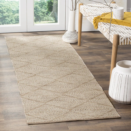 Safavieh Montauk 2'-3" x 11'-0" Rug in Beige