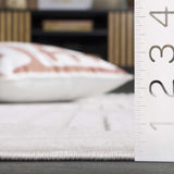 Safavieh Selena 4'-0" x 6'-0" Rug in Ivory