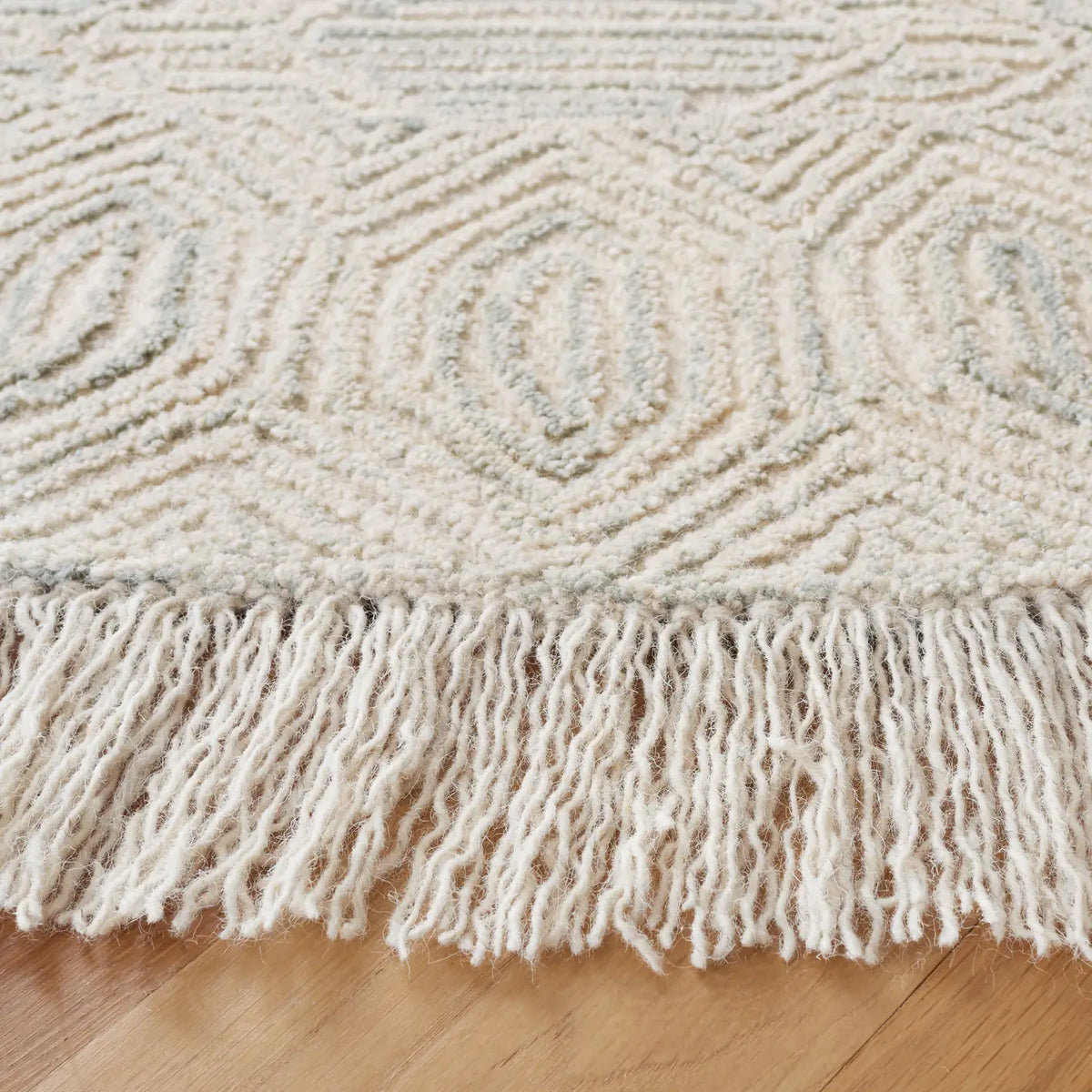 Safavieh Ikat 6'-0" x 6'-0" Rug in Ivory / Grey
