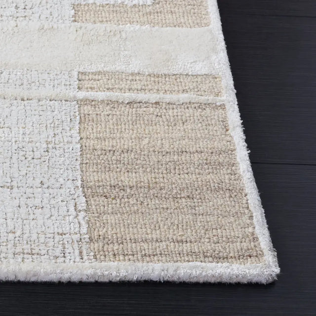 Safavieh Glamour 5'-0" x 8'-0" Rug in Ivory / Beige