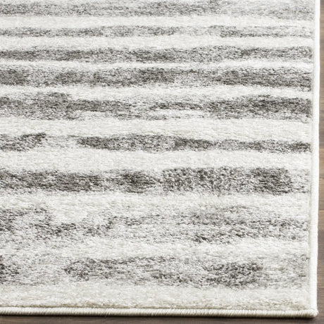 Safavieh Adirondack 5'-1" x 7'-6" Rug in Ivory / Charcoal