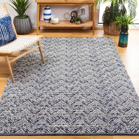 Safavieh Kilim 5'-0" x 8'-0" Rug in Navy