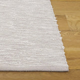 Safavieh Montauk 4'-0" x 6'-0" Rug in Light Grey / Ivory
